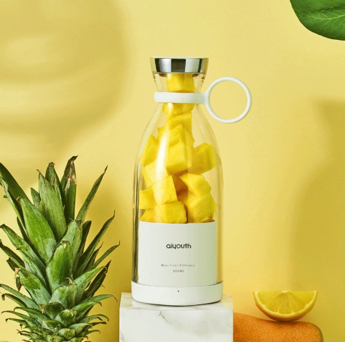 Portable Mini Juicer – USB Rechargeable Personal Blender & Smoothie Maker